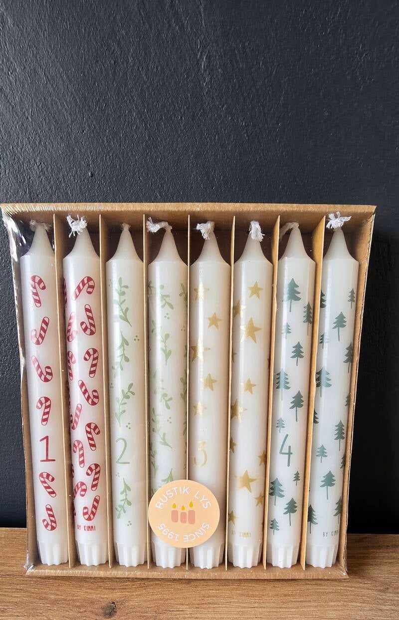 Rustik Lys × BY KIMMI Giftbox Advent – Set van 8 Duurzame Dinerkaarsen