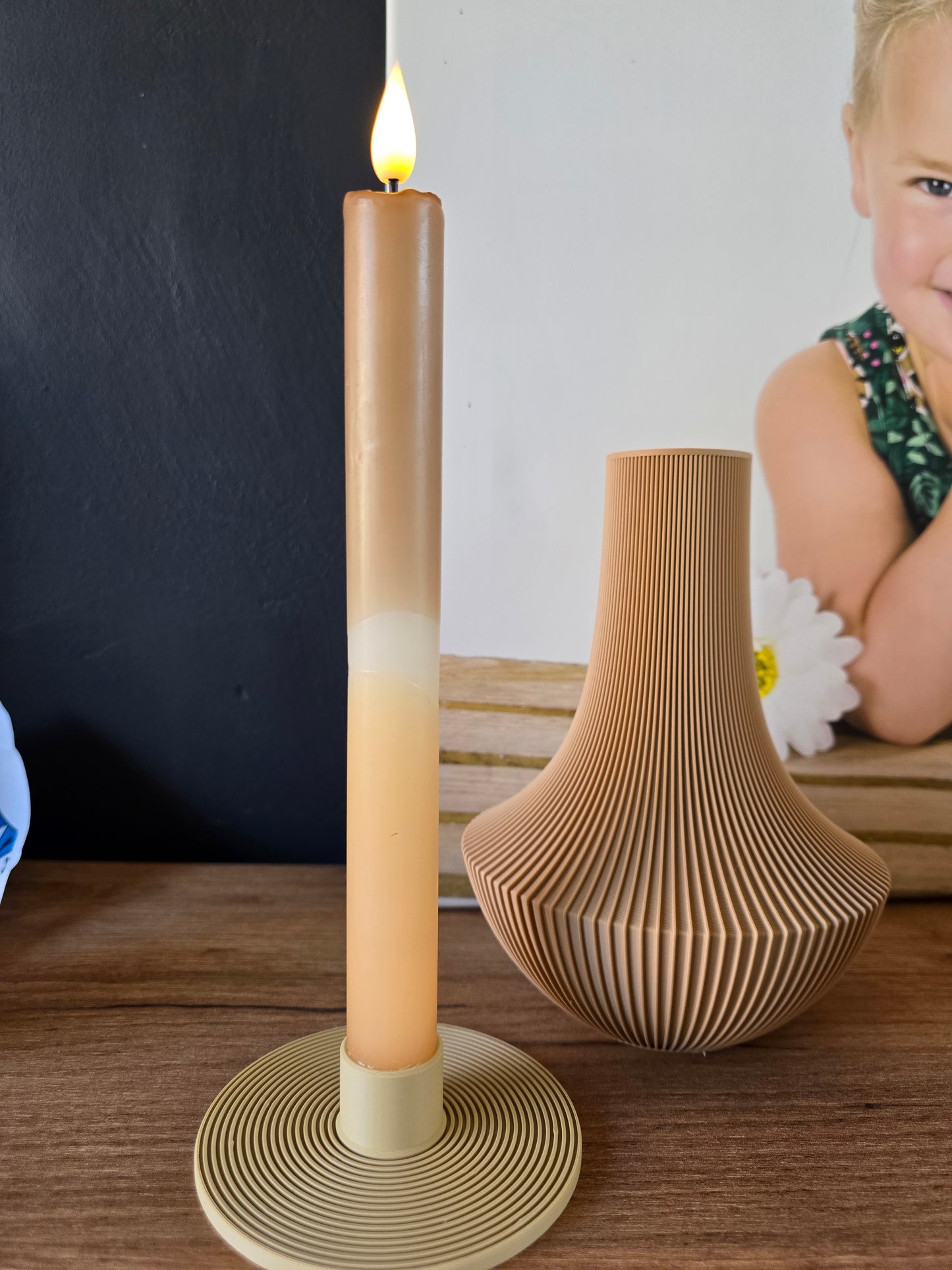 Kandelaar Balance – minimalistische LED kandelaar