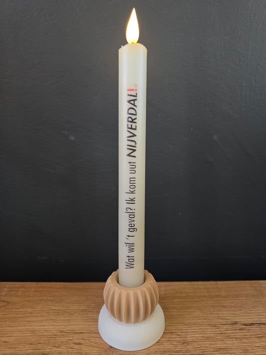 LED Dinerkaars “Wat wil ’t geval? Ik kom uut NIJVERDAL!”