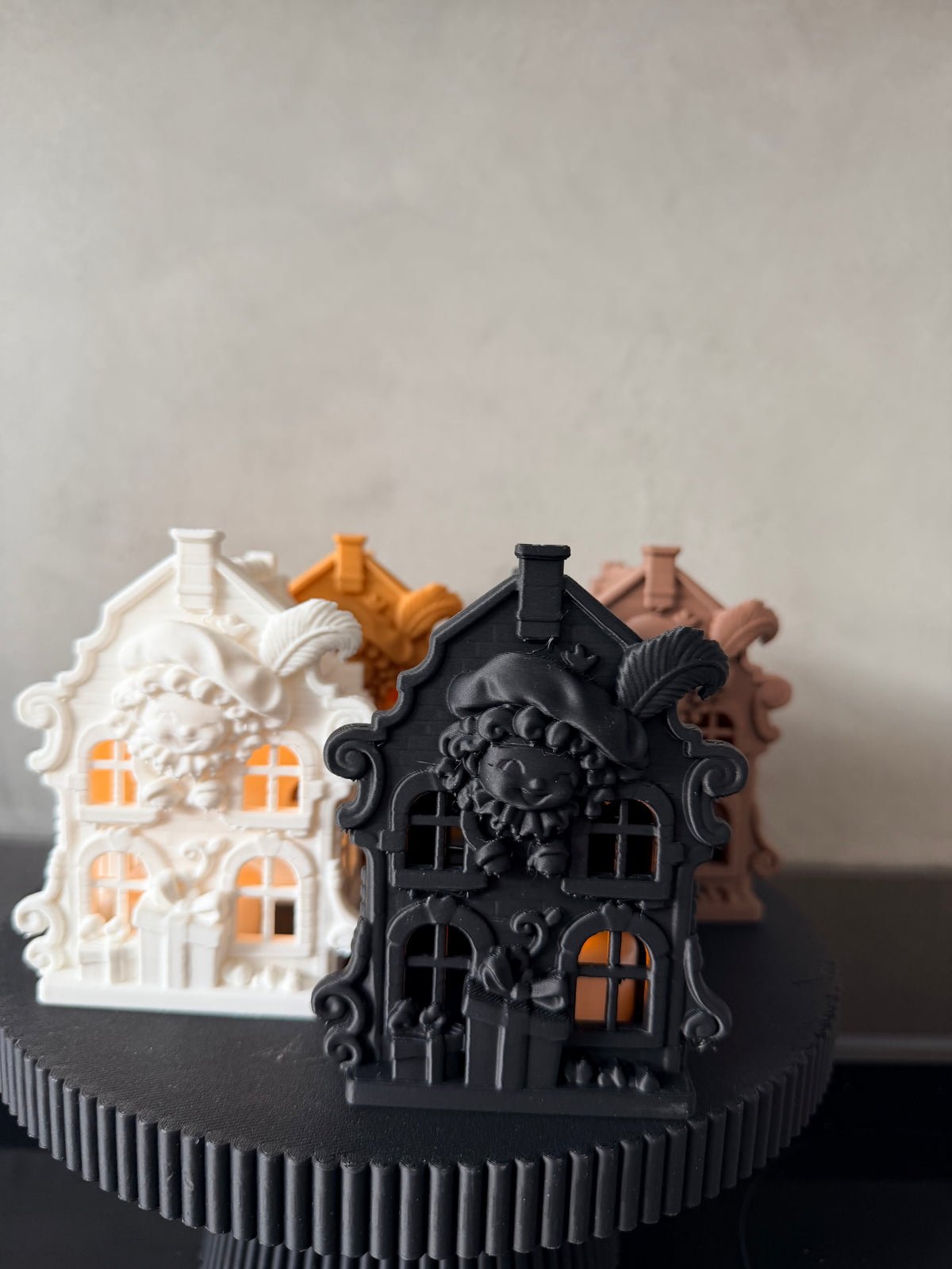 Pietenhuisje – LED Waxinelichthouder | 14 cm