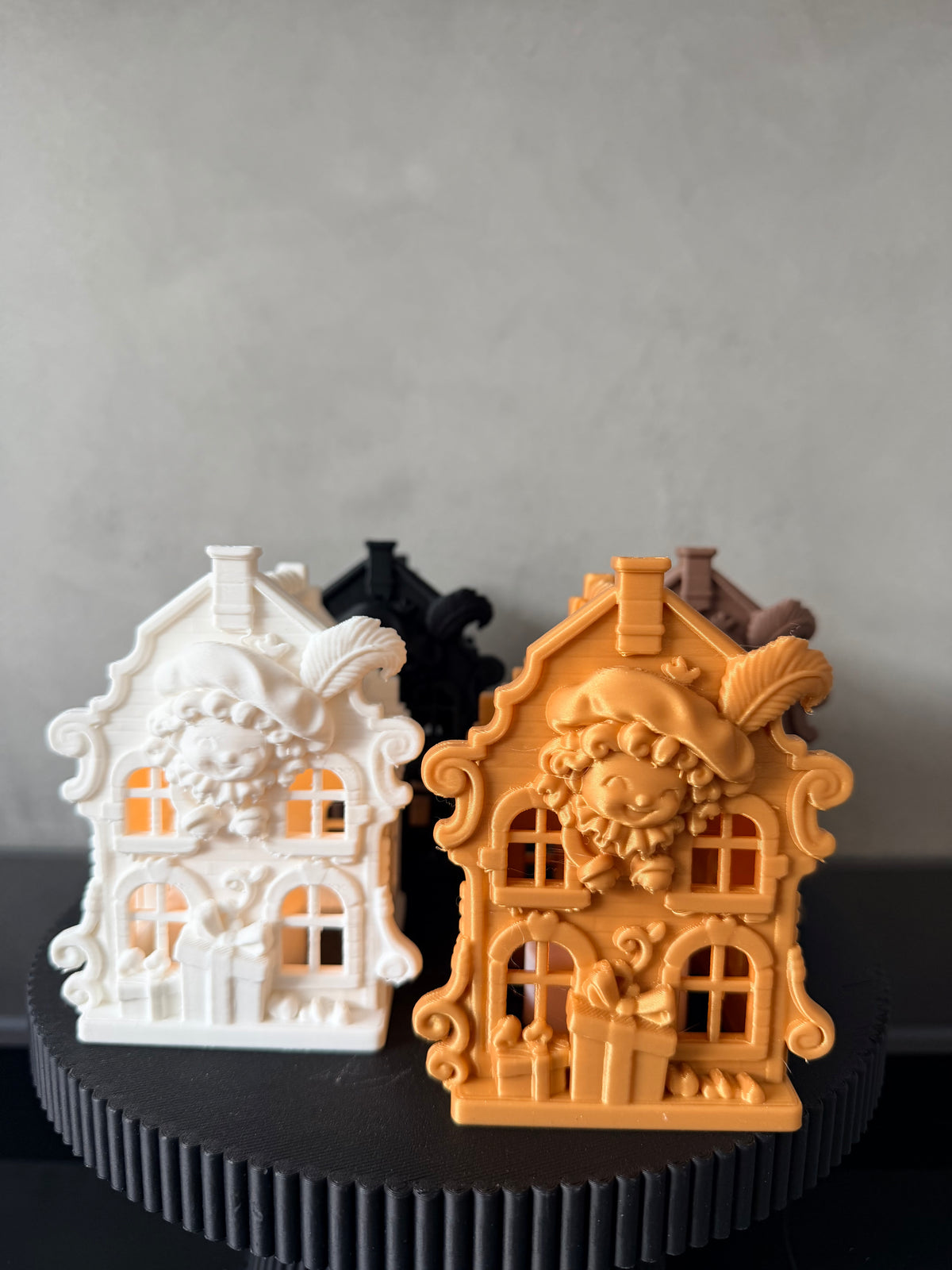 Pietenhuisje – LED Waxinelichthouder | 14 cm
