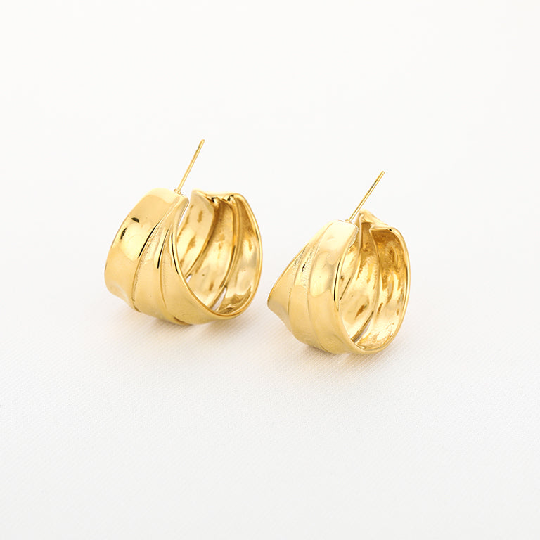 Twist Hoops