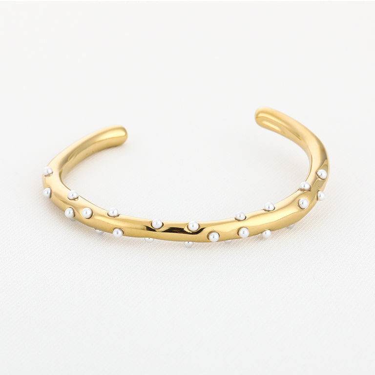 Pearl Detail Bangle